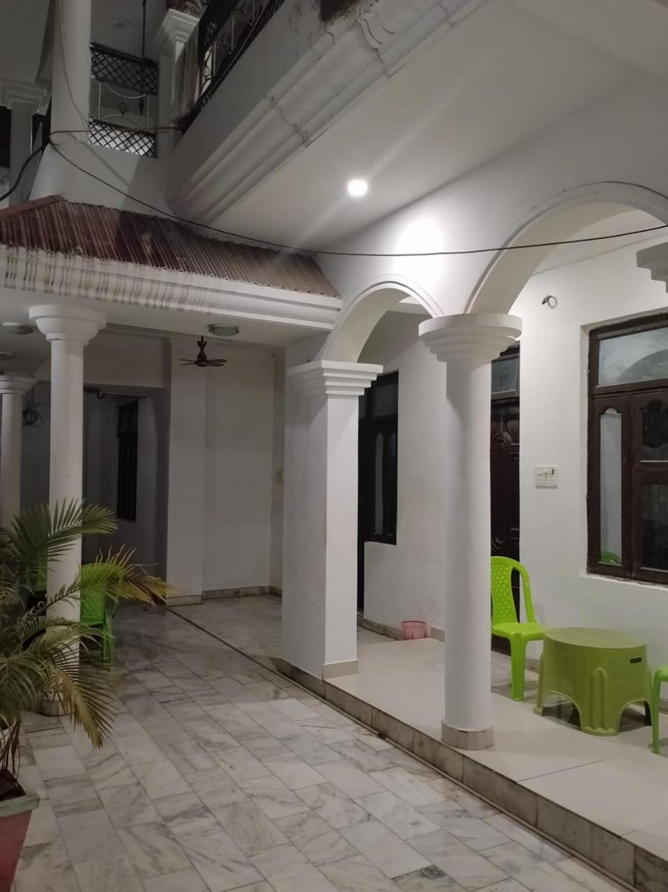 Varuna Palace Varanasi , Near Mandir & Ghat'S Buitenkant foto